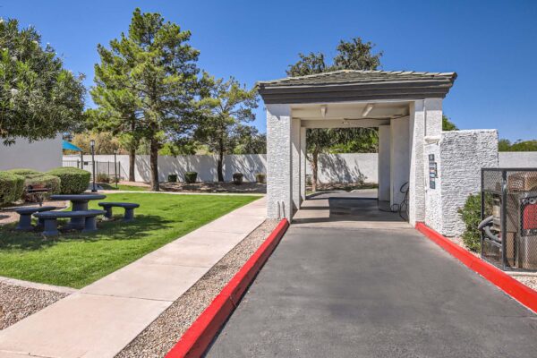 Pavilions at Arrowhead apartment car wash station.