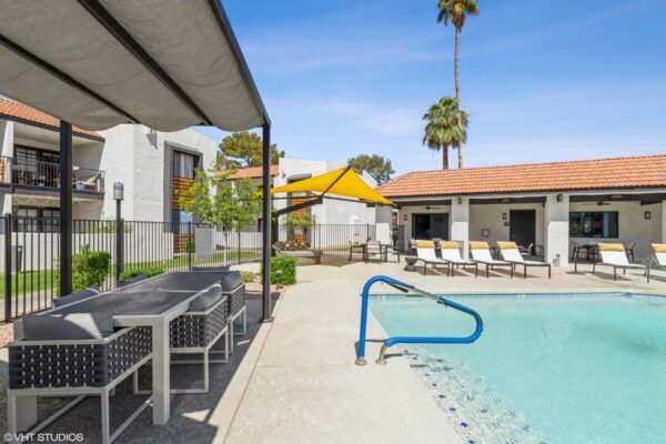 Tempe Vista apartments pool area with gazebo and lounge chairs.