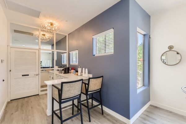 Villas at Mountain Vista Ranch apartments coffee bar with K-cup machine and breakfast bar.