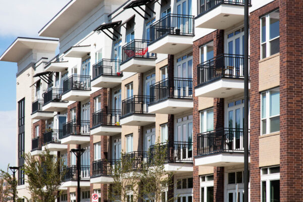 Forum Fitzsimons apartments with modern construction and large balconies.