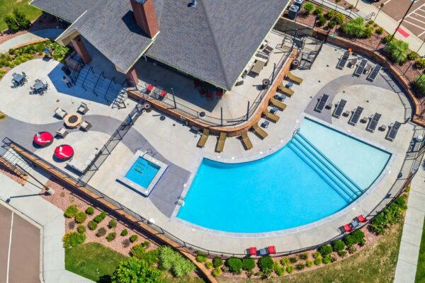 Aerial view of Polaris Peak pool area with lounge chairs and hot tub.